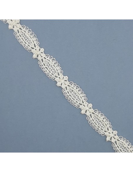 Puntilla guipur flor 1,5 cms de color beige