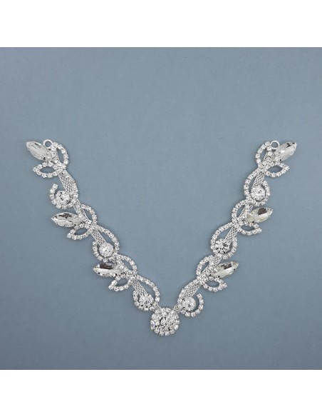 Aplicación para cuello con piedras strass