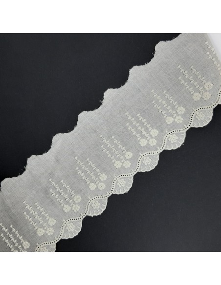 Tira bordada beige con puntas 7 cms