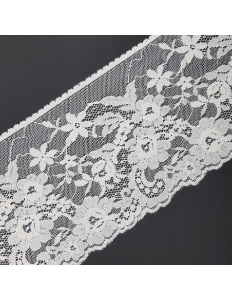 Encaje nylon beige de 13 cms