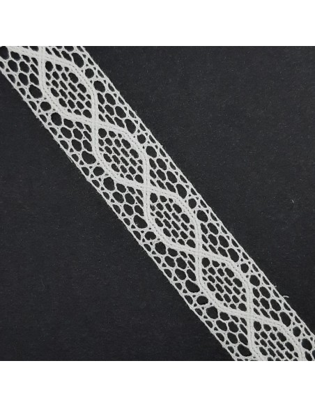 Entredos encaje bolillo blanco roto algodón 100%