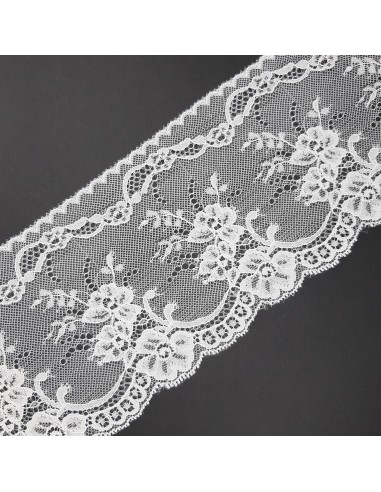 Encaje nylon blanco floral de 11 cms