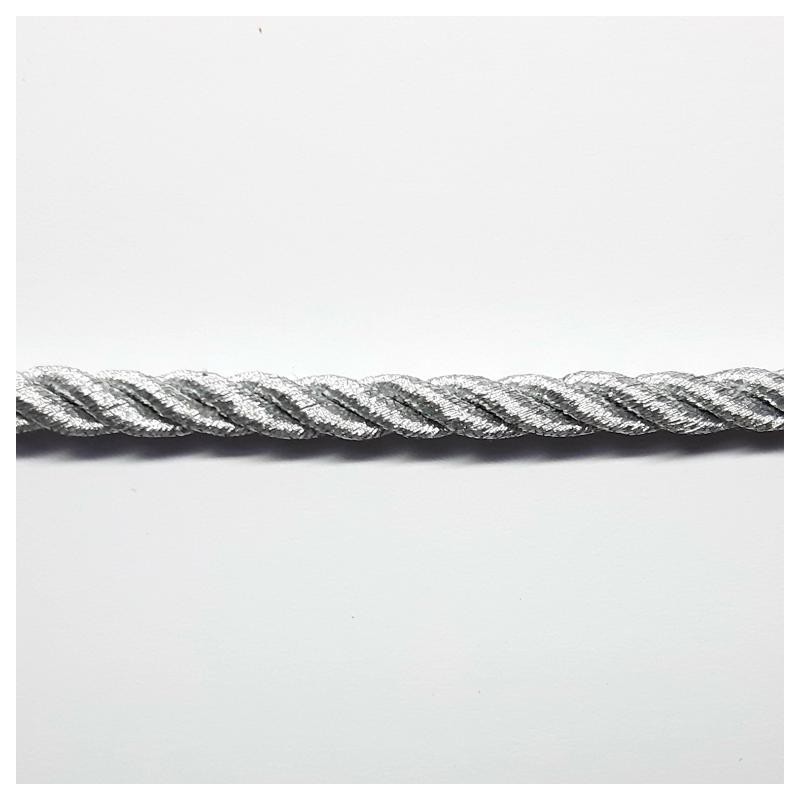 Cordón metalizado trenzado plateado.