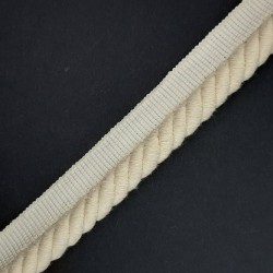 Cordón trenzado algodón con pestaña de 1 cm color crudo