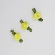 Flor de raso amarilla con lazo verde decorativo