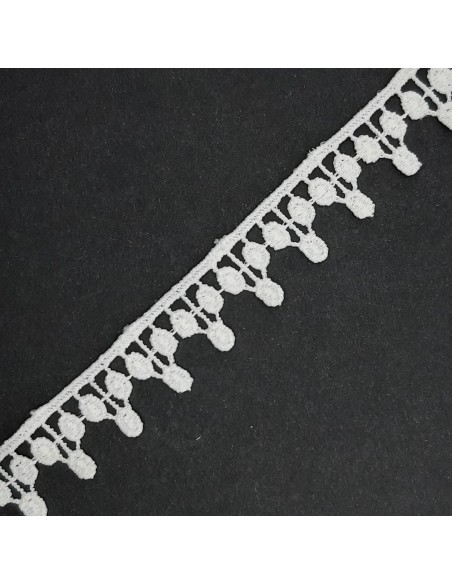 Encaje guipur blanco roto 18 mm