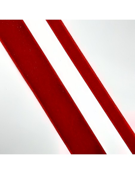 Cinta de terciopelo burdeos