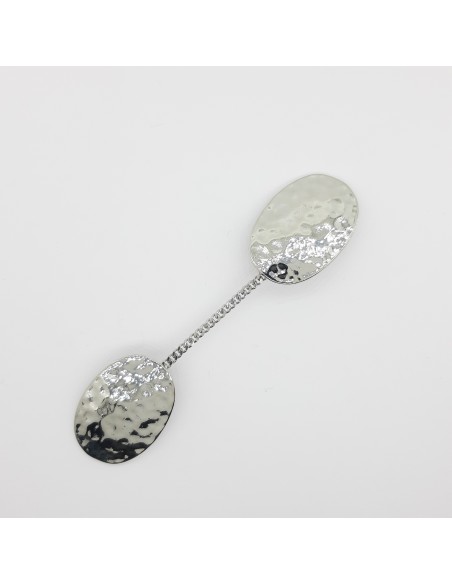 Broche con pinza y cadena metálico plata 