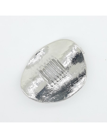 Broche con pinza metálico plata