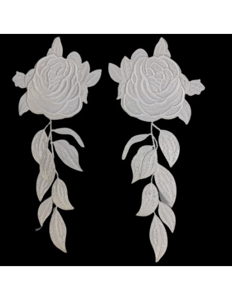Aplique bordado flores blanco roto