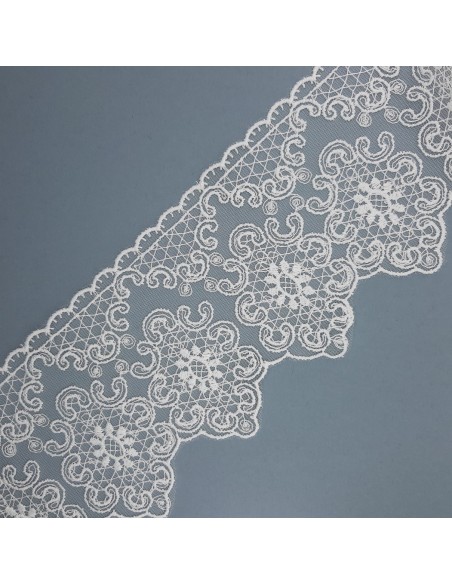 Encaje tul bordado blanco roto 10 cms