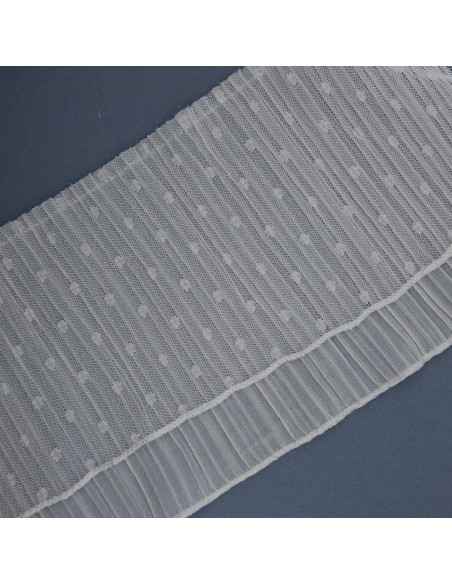 Volante plisado azul marino con tul y con topos decorativos de 13 cms. Ideal para remates y dar volumen en prendas y complemento