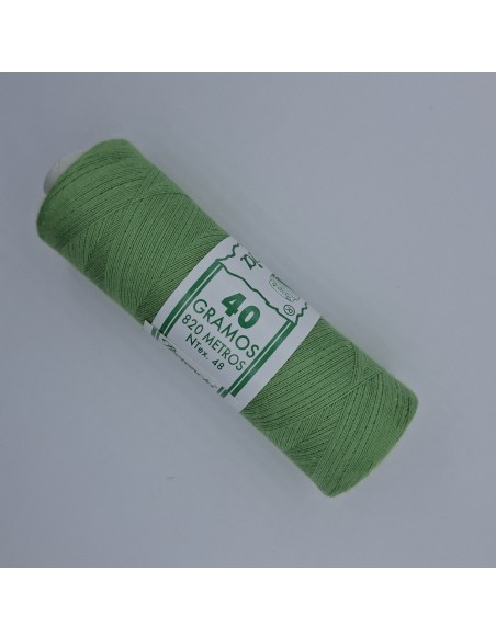 Hilo colores para hilvanar Presencia de 40 gramos