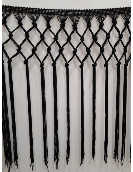 Fleco enrejado calado negro de 30 cms