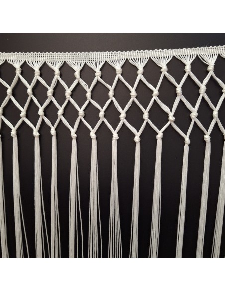 Fleco enrejado calado blanco de 30 cms