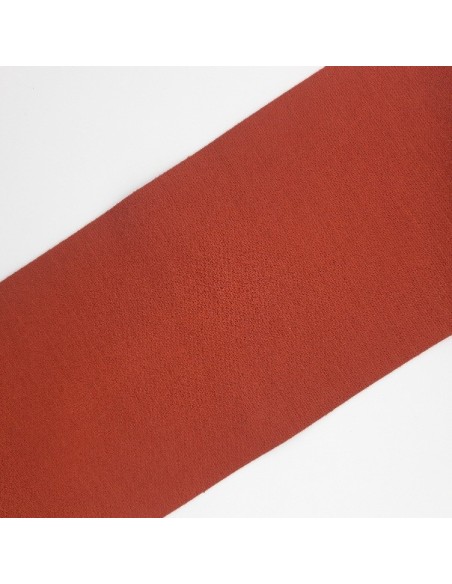 Elástico que cede de forma lateral de tacto suave 