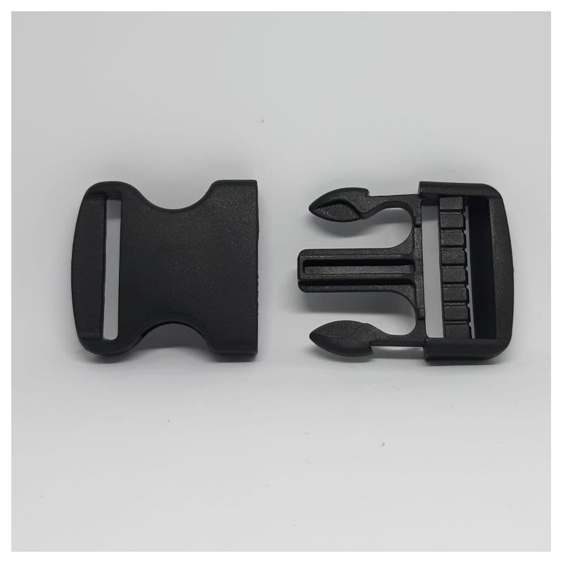 Cierre broche plástico negro mochilas.